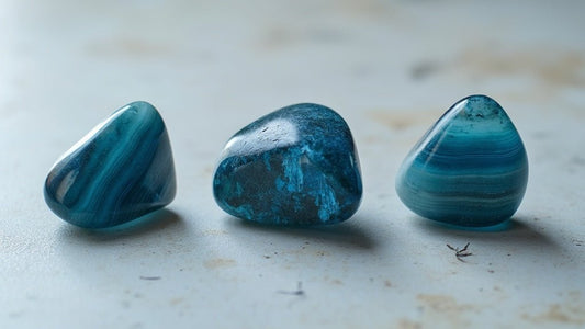 Cyanite — Vertus, Propriétés et Bienfaits en Lithothérapie - Pierre porte-bonheur