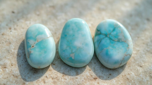 Larimar — Vertus, Propriétés et Bienfaits en Lithothérapie - Pierre porte-bonheur