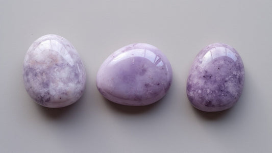Lépidolite — Vertus, Propriétés et Bienfaits en Lithothérapie - Pierre porte-bonheur