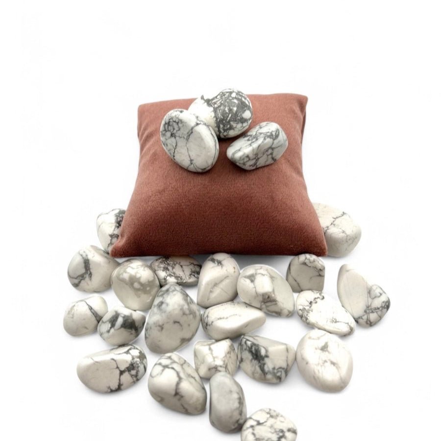 Pierre roulée Howlite - Pierre porte - bonheur