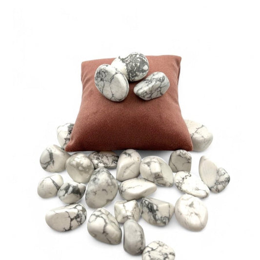 Pierre roulée Howlite - Pierre porte - bonheur
